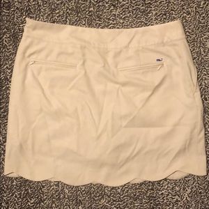 Vineyard Vines khaki skirt w/shorts underneath.